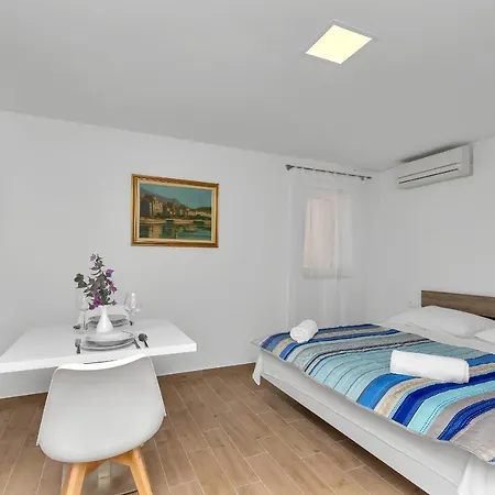 Lara Apartment Makarska